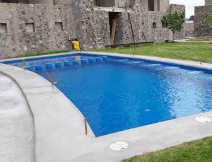 construcción de piscinas para casa